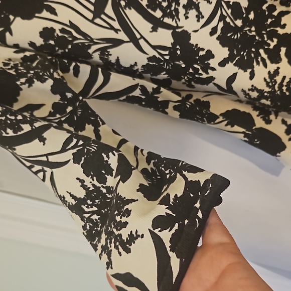 ■ 2 For $5 Cleo CARDIGAN TOP SIZE LARGE - Picture 6 of 11